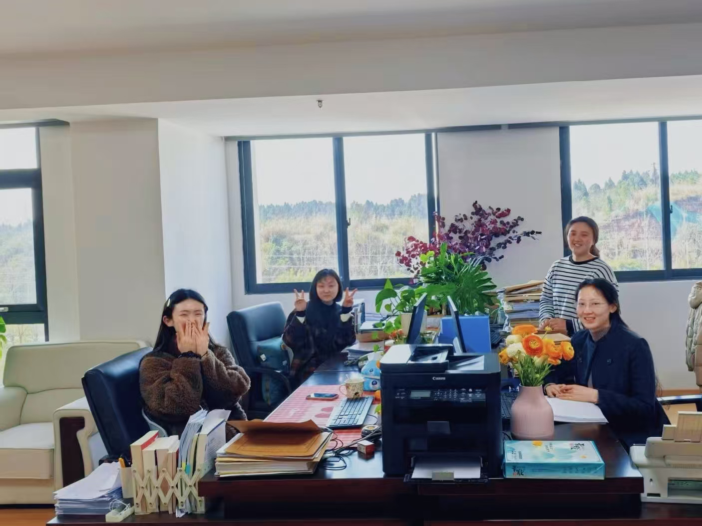 刑庭女干警合照